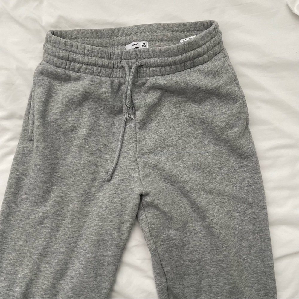 aritzia jogger sweatpants